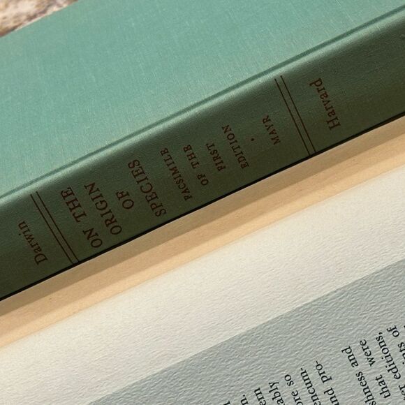 Charles Darwin 'On the Origin of Species' Book - Picture 6 of 15